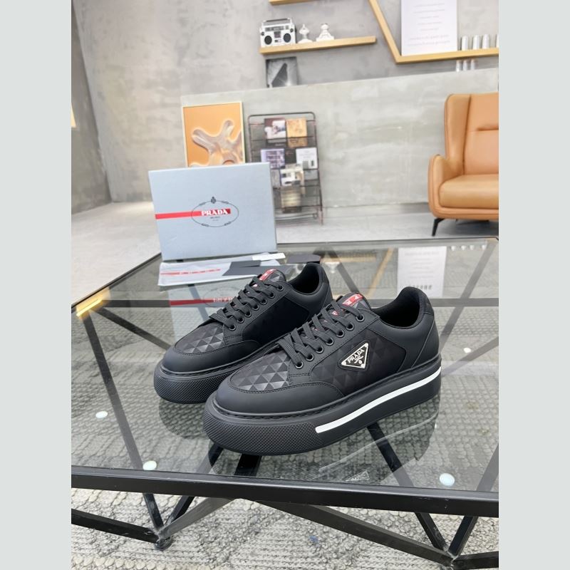 Pra*a sneakers